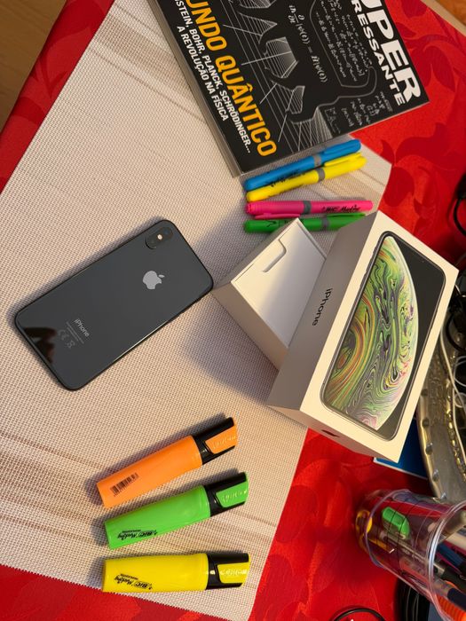 iPhone Xs, 64 GB