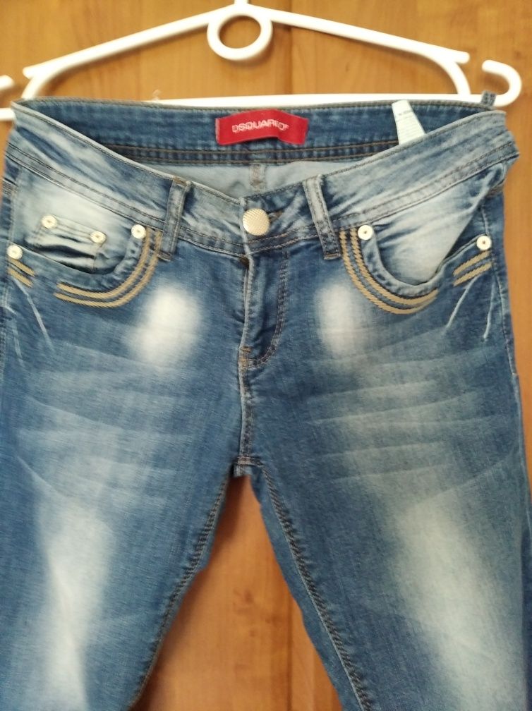 Spodnie damskie jeansowe DSQUARED2 rozmiar M
