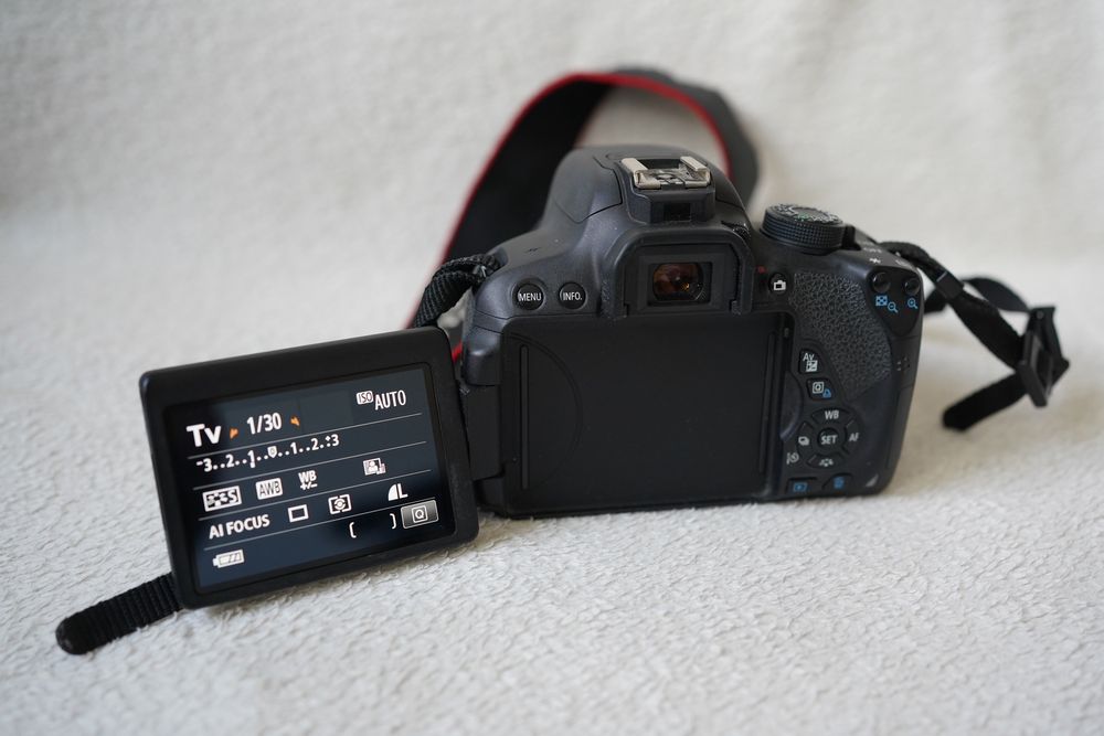 Canon EOS 700D + Canon 50mm 1.8 STM