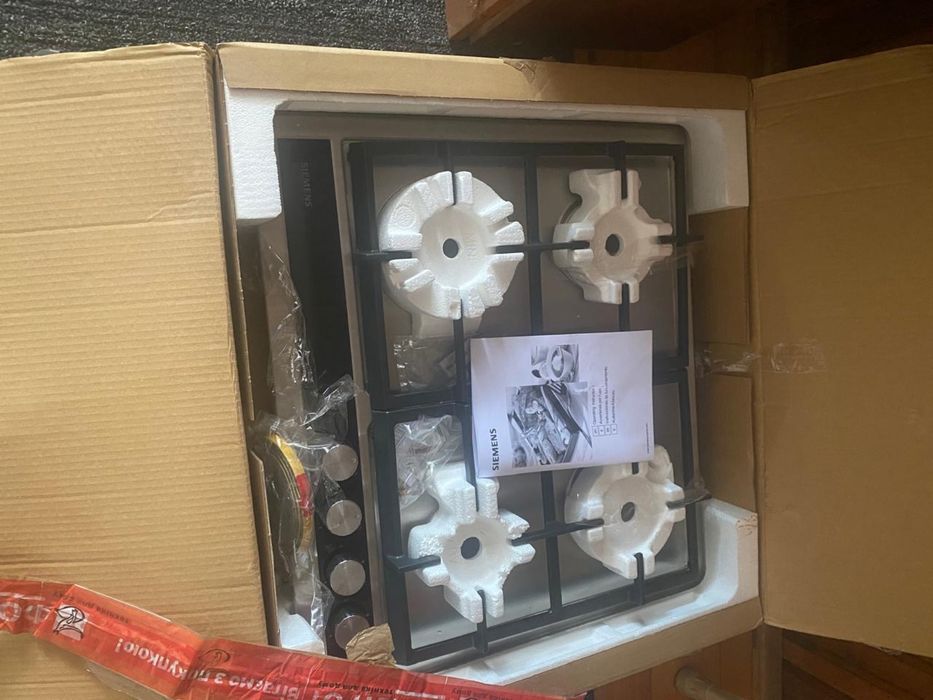 Газова плита “SIEMENS”~вмонтована