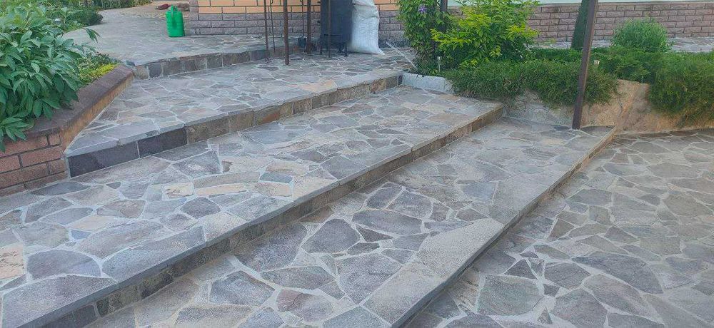 Укладка сланца, песчаника, гранита