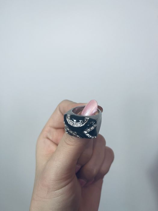 Piekny duzy czarny srebrny sygnet pierscionek damski