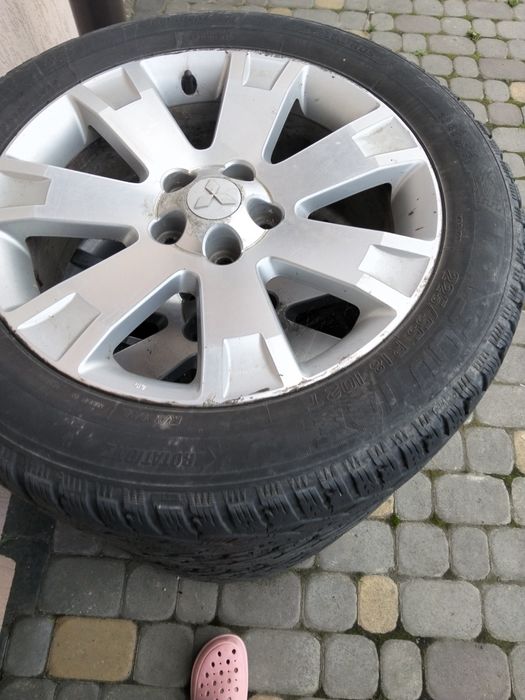 Продам зимові шини з титановими дисками