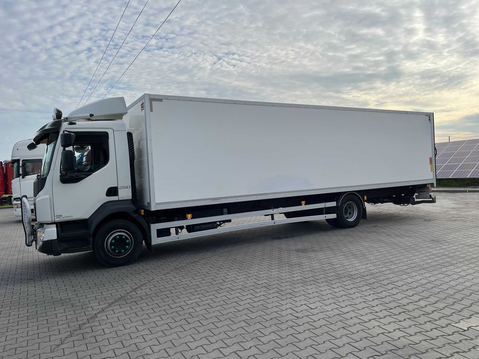 VOLVO FL IZOTERMA 9 metrów długa z windą* Wynajem solówka izoterma