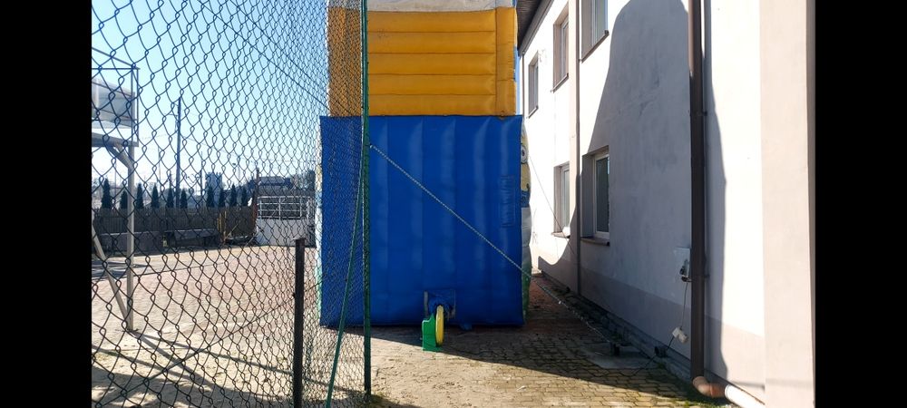 Dmuchaniec zjeżdżalnia duża używana