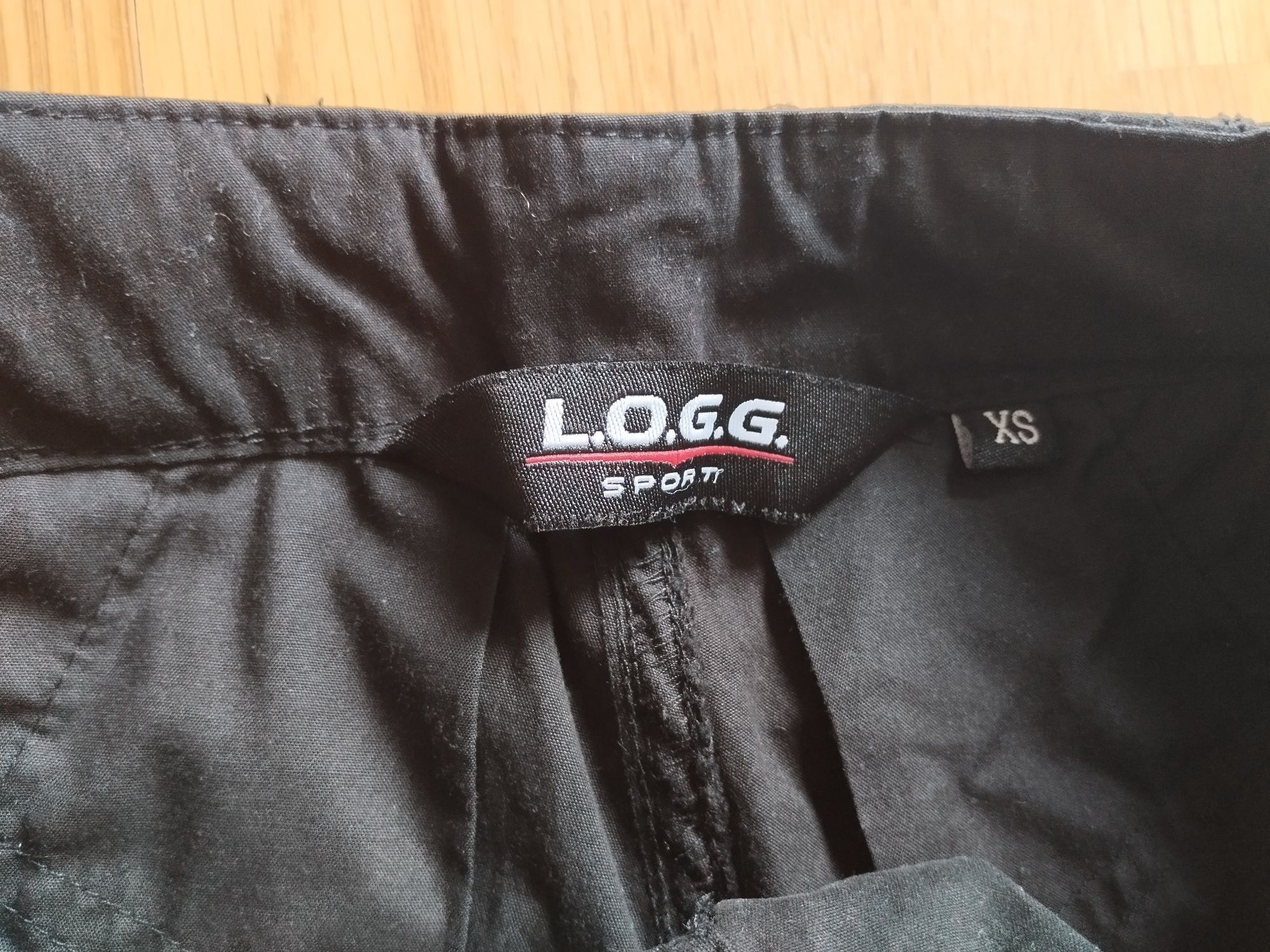 Calças finas pretas L.O.G.G sport XS