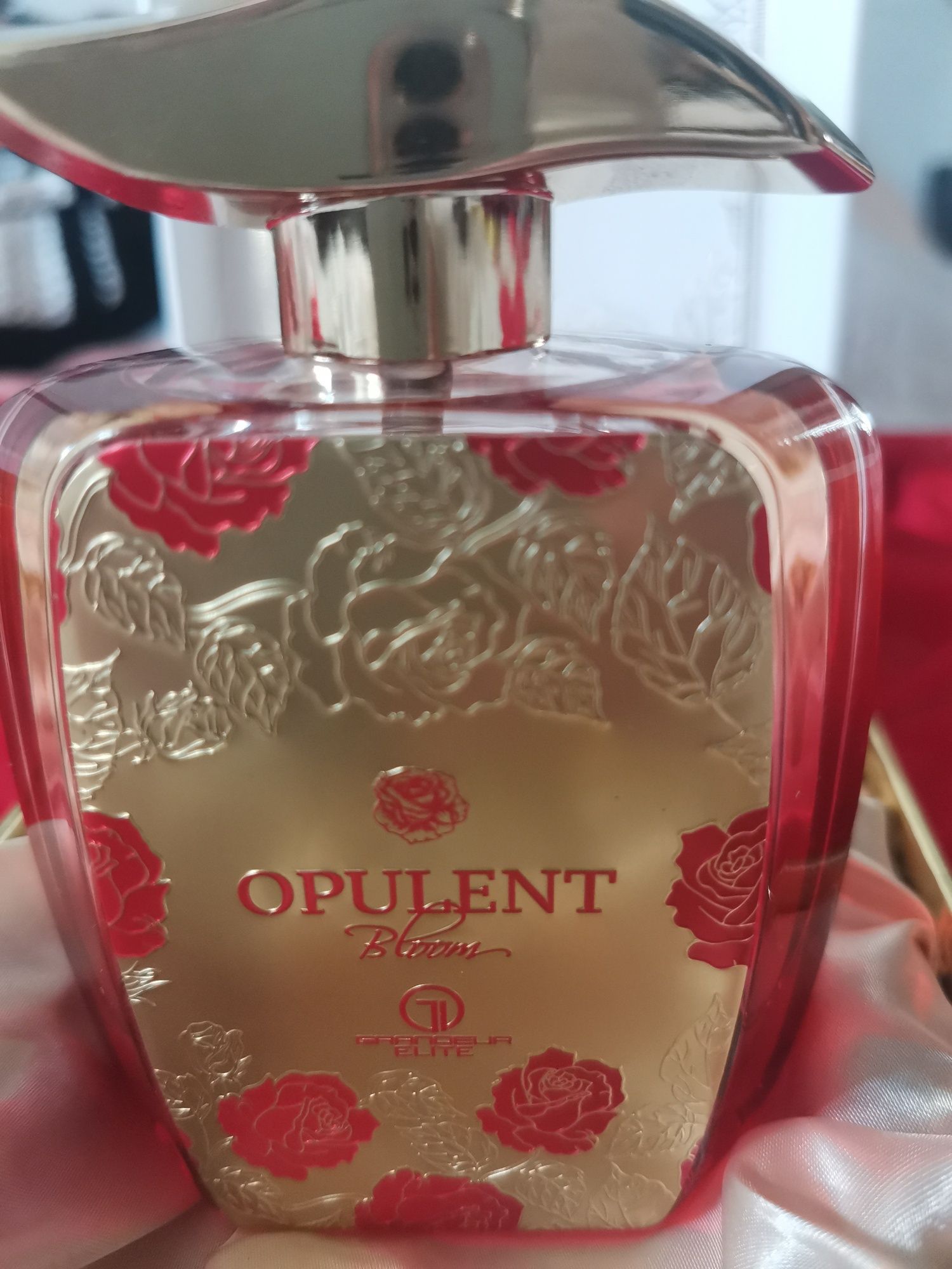 Perfum arabski damski Opulent Bloom