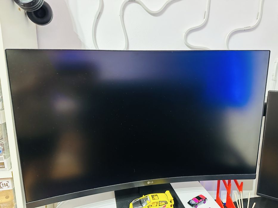 Monitor LG e AOC