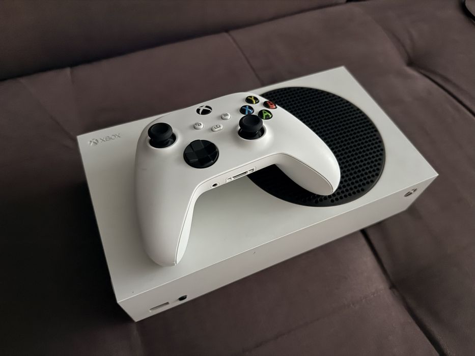 Xbox Series S 512GB jak nowa