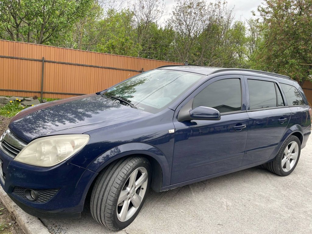 Продам Opel Astra H 1.7 cdi