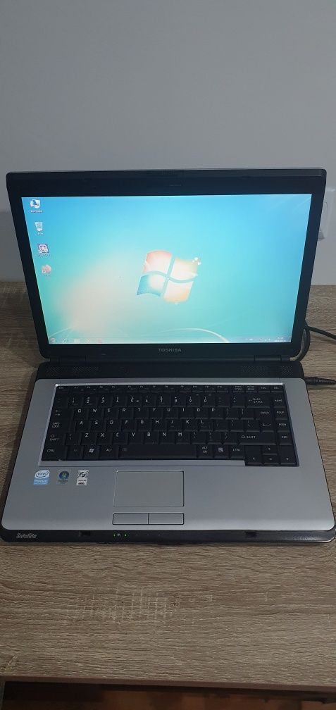 Toshiba Satellite L300 1A8