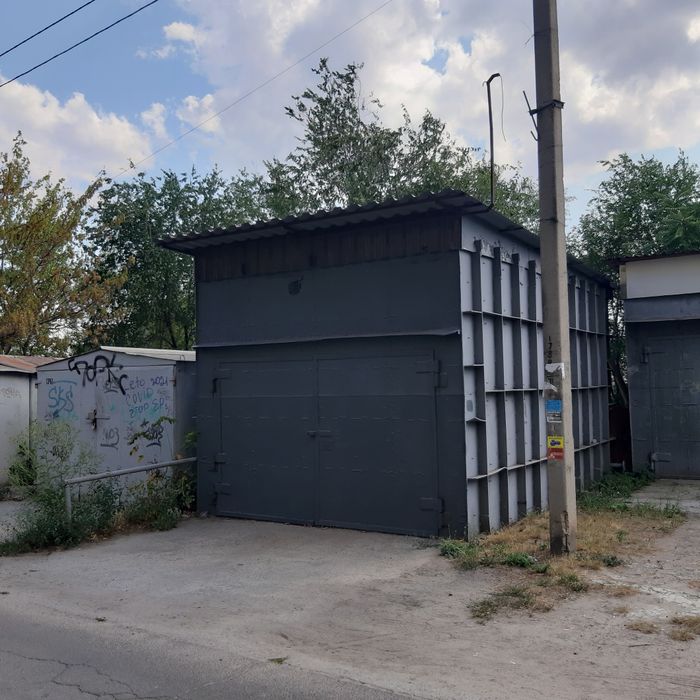 Продам АНД район цельнометалический