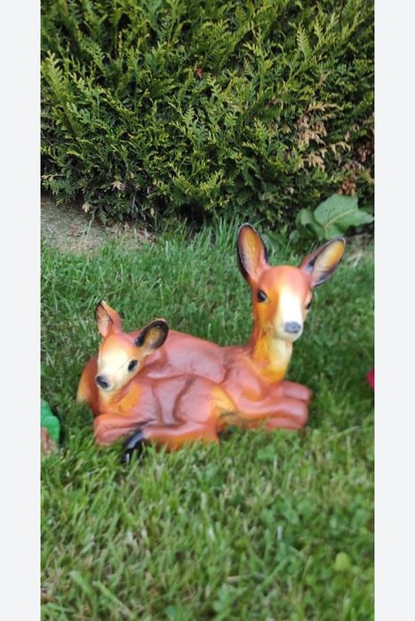 Figura ogrodowa Sarenki