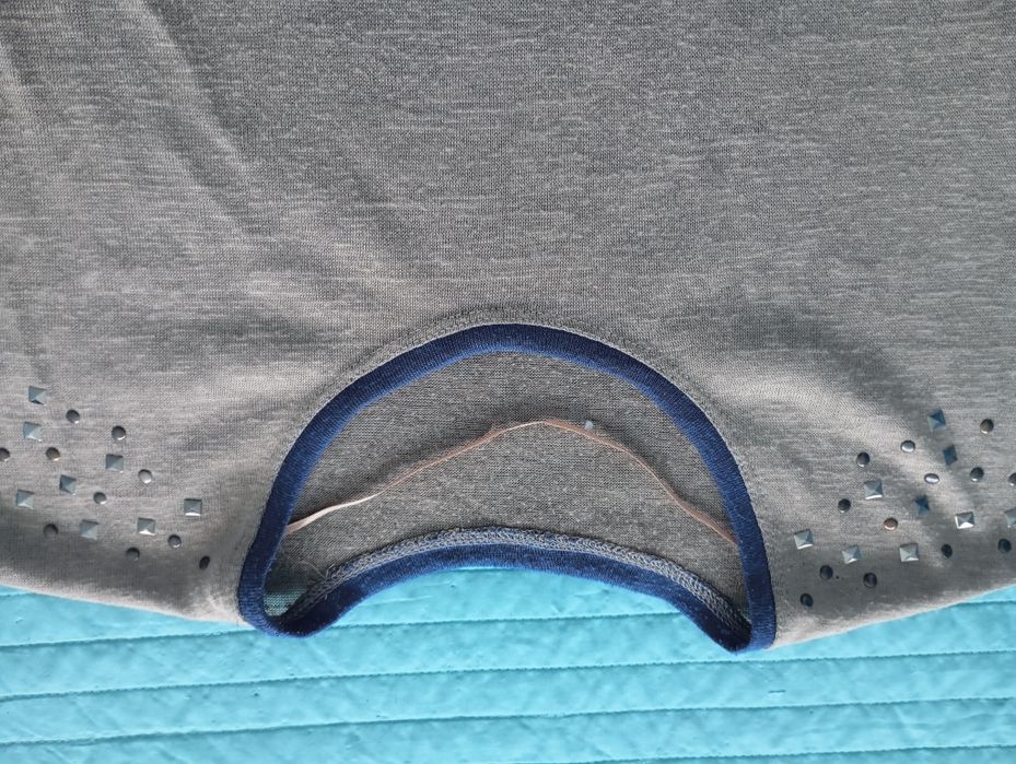 T-shirt poliéster e elastano