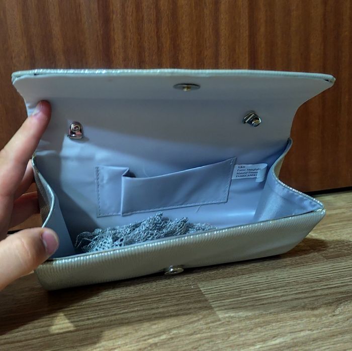 Pochete Prateada para Festas e Cerimónias (Mulher)