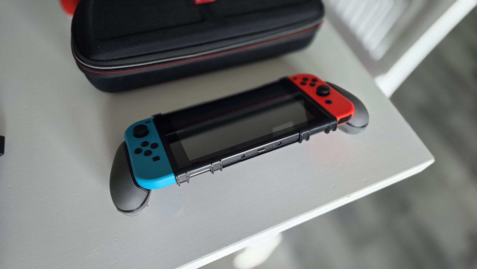 Nintendo Switch V2 zestaw z akcesoriami