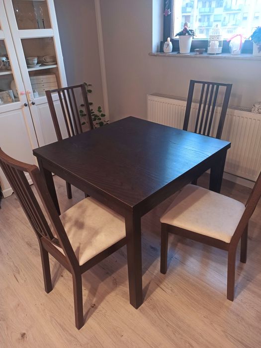 Stół Ikea Bjursta rozkładany plus 4 krzesła