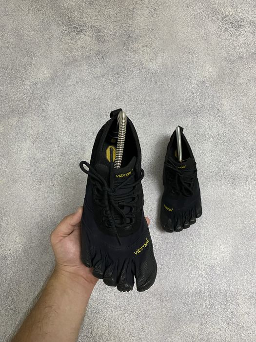 Vibram Fivefingers трекінгові кросівки 5 пальців