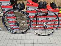 Rodas com raios de carbono mavic r sys