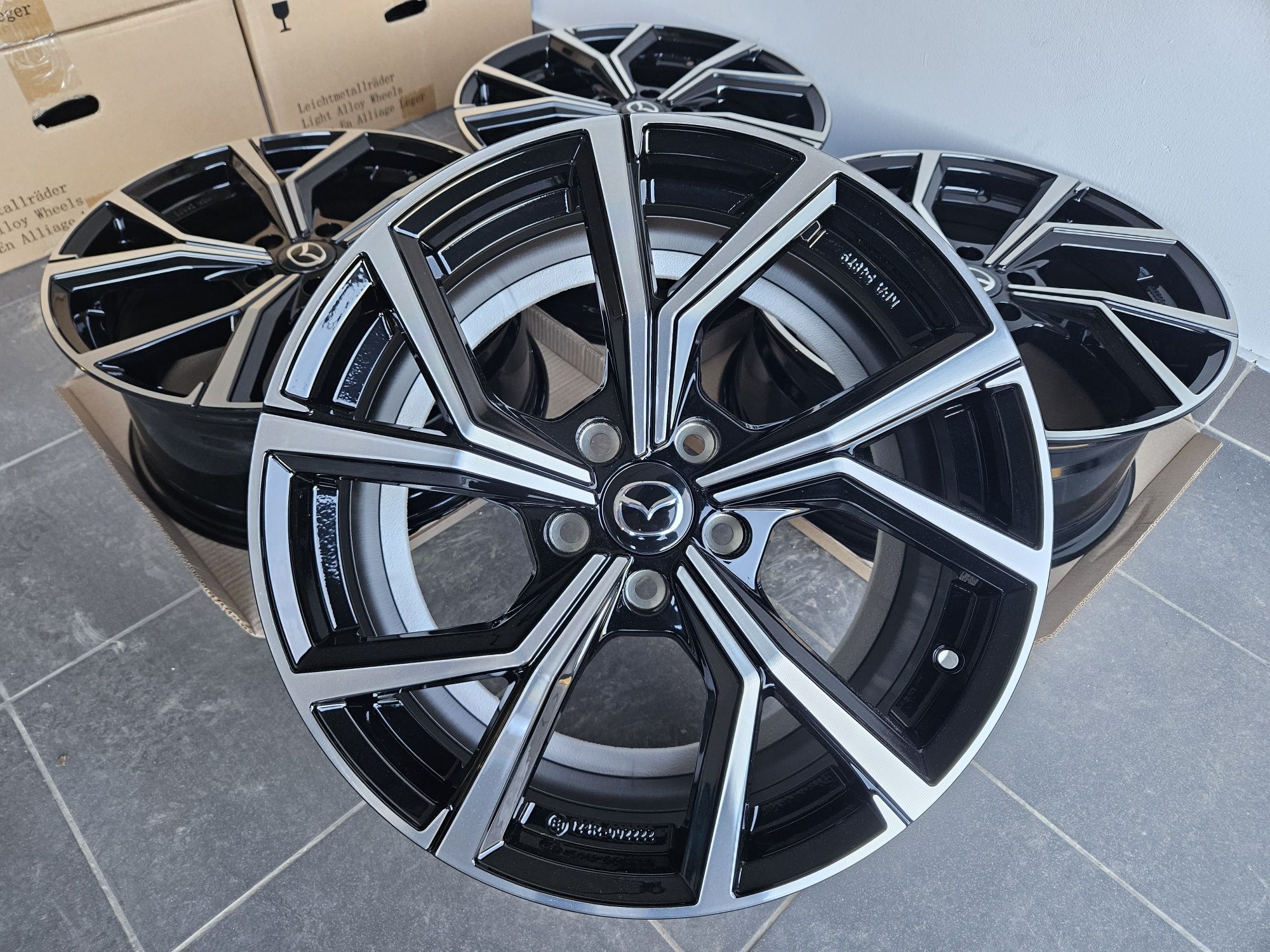 Mazda 18 " Nowe 5x114,3 CX5 CX3 CX30 3 6 CX-60 CX-5 CX-3 CX-30 Felgi