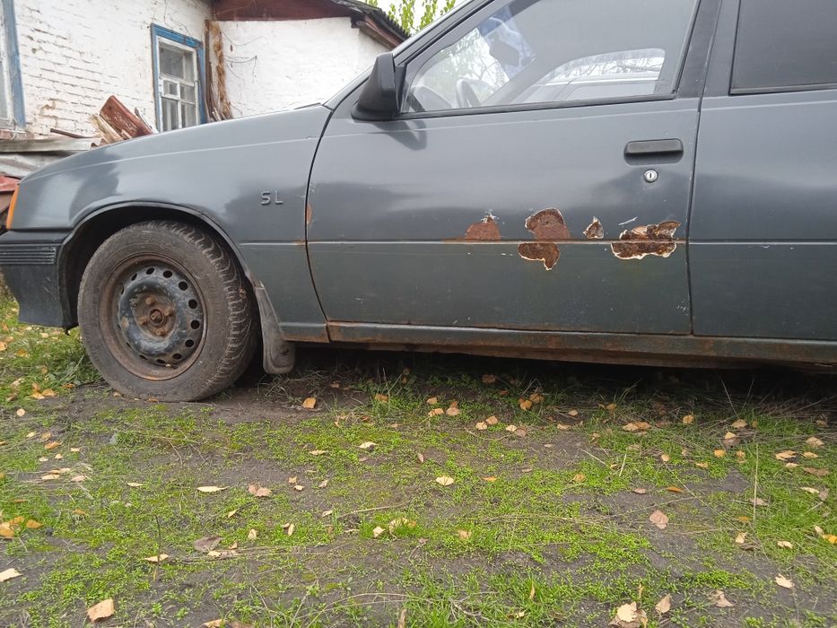 Опель Кадет Е 1.6