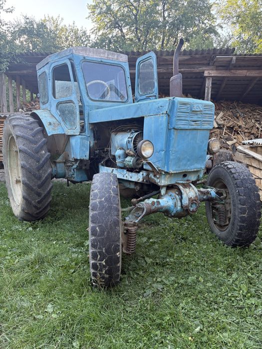 продається трактор т-40