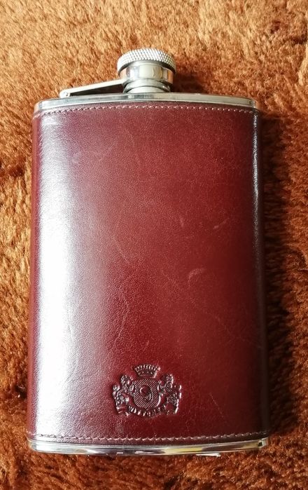 Piersiówka Wittchen Italian collection