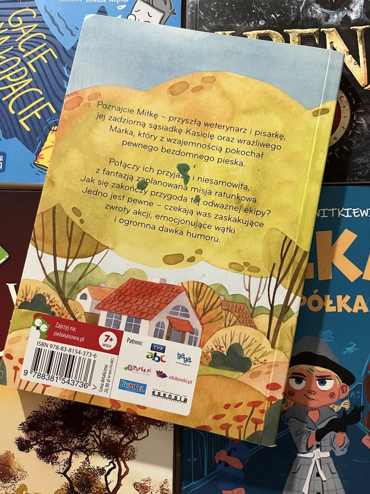 Książka “Miłka i owszarek koroniasty”
