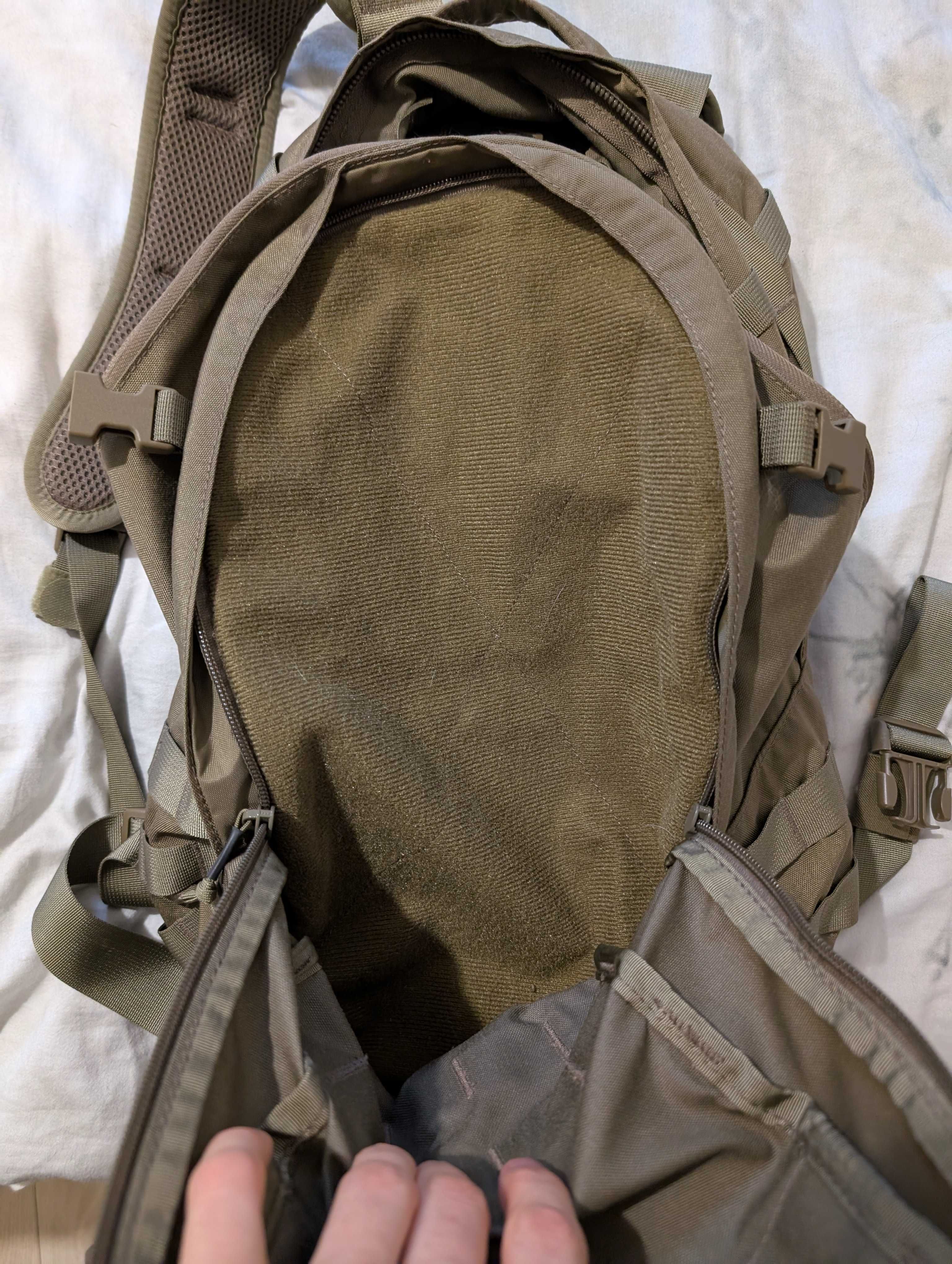 Plecak Helikon-Tex EDC 24L Adaptive Green z wkładką Insert Panel