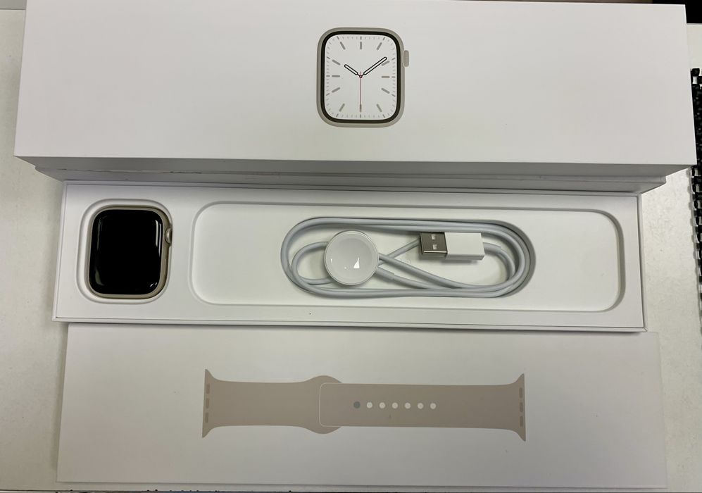 Оригінальні apple watch series 7 45  mm starlight open box