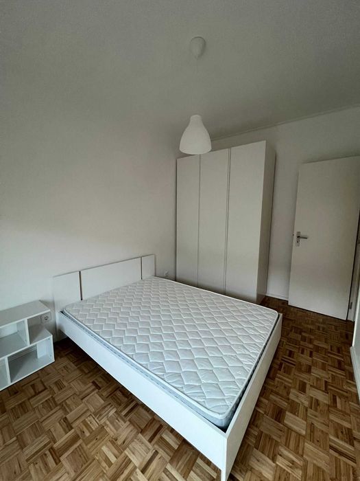 Arrenda-se apartamento T4 Laranjeiro