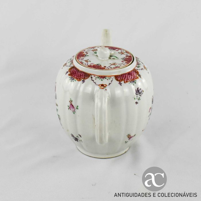 Bule Companhia das Índias, China, período Qianlong - séc. XVIII