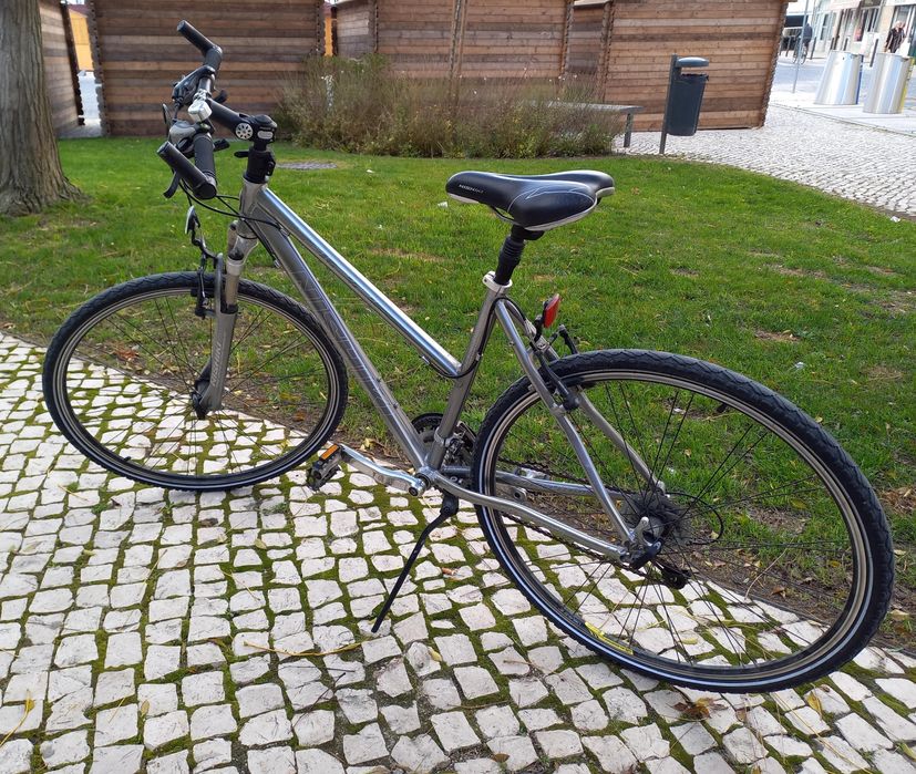 Nishiki Cross Hybrid 422 Allroads