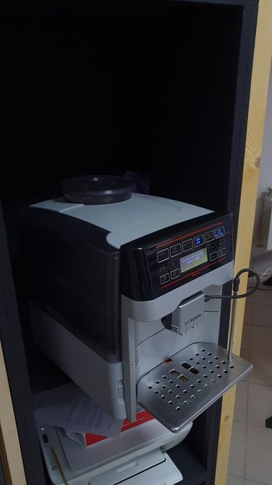 Кавоварка Bosch Vero Aroma кавомашина каво апарат