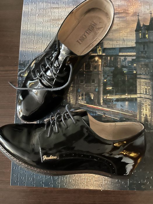 Продам взуття жіноче