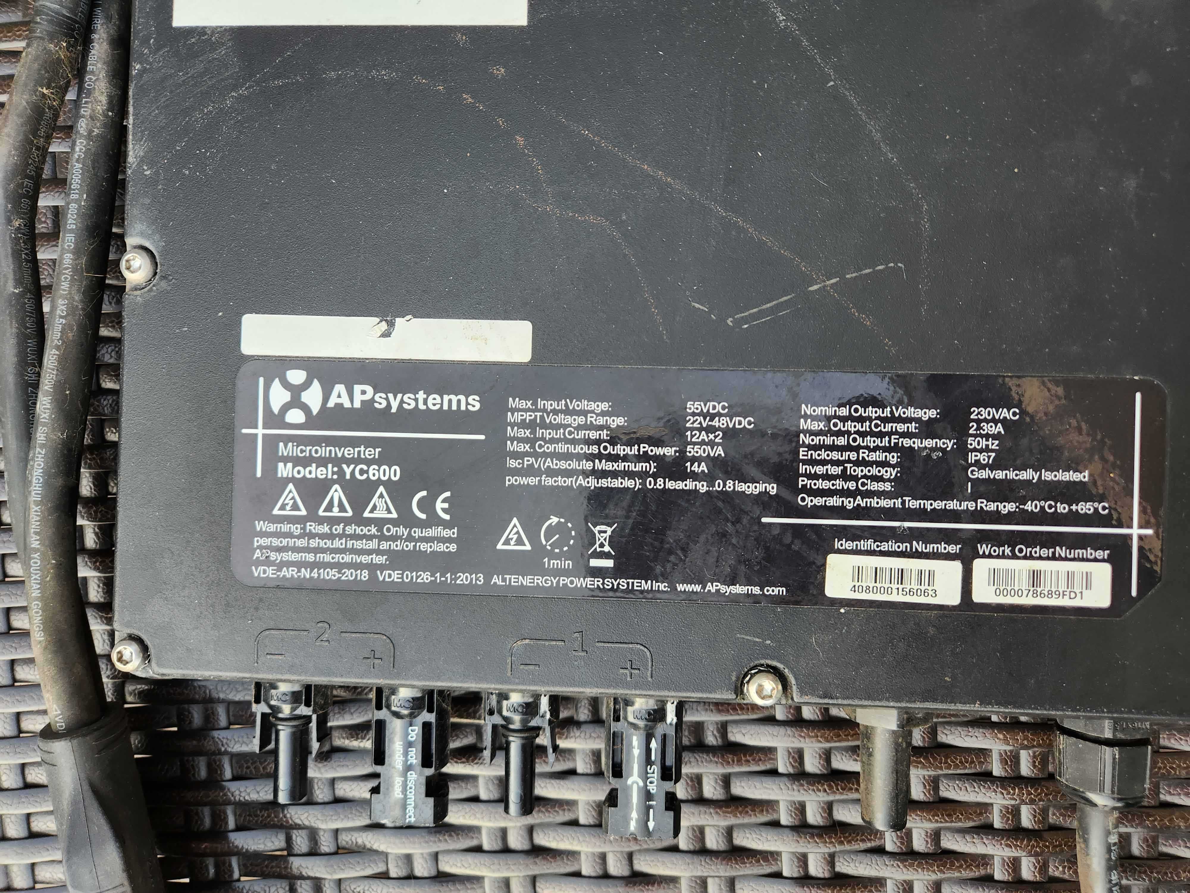 Micro inversor AP Systems YC 600