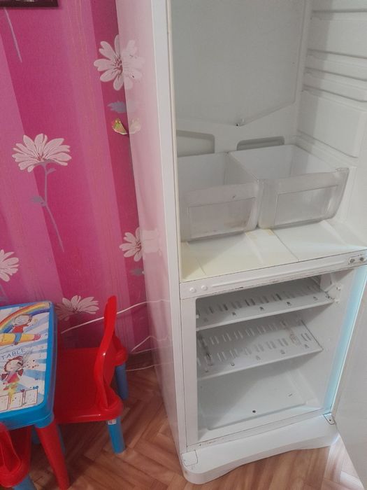 Холодильник індезіт Суми(центр)