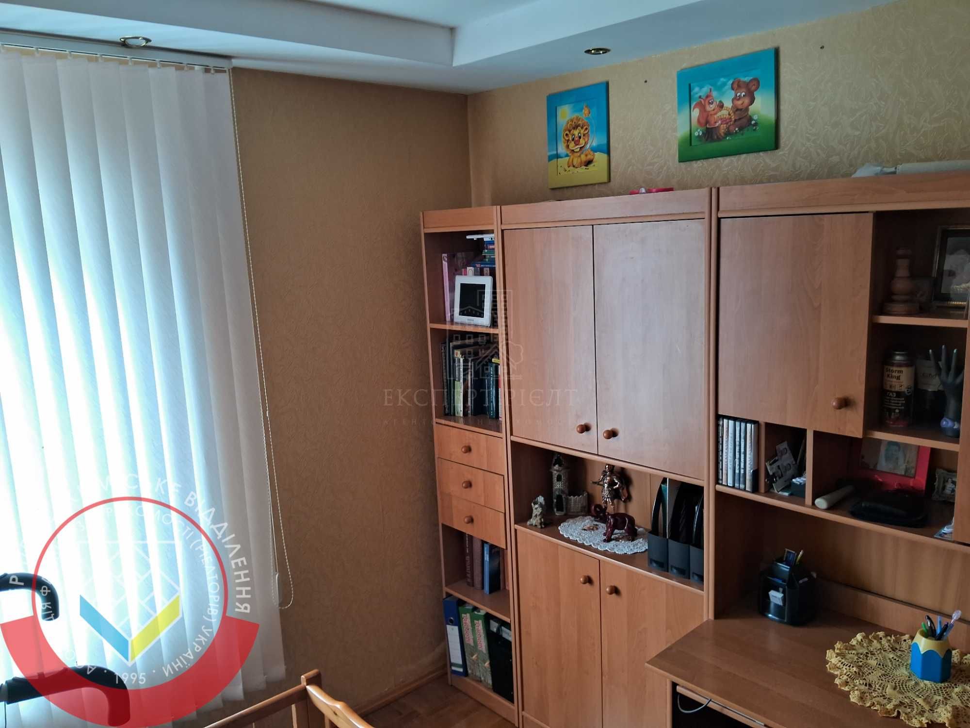 RLT T01 Продам 3 кімнатну квартиру, кухня студія, пр. Миру, Ремзавод