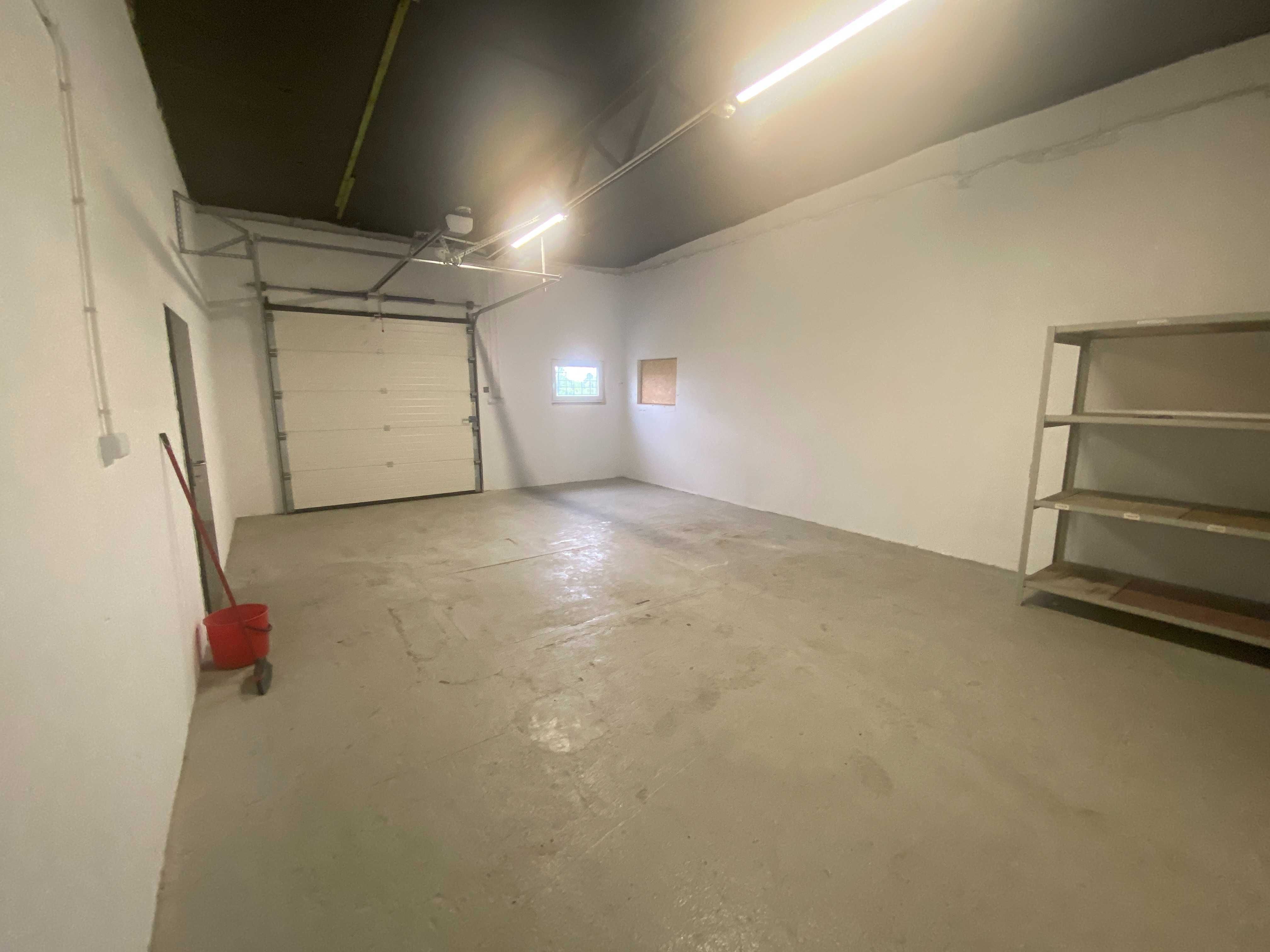 Magazyn / Garaż 48 m² – nowa brama na pilota – Centrum Świecia