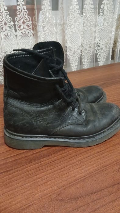 Шкіряні ботинки для підлітка