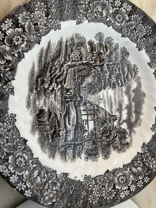 Par de pratos  muito Antigos