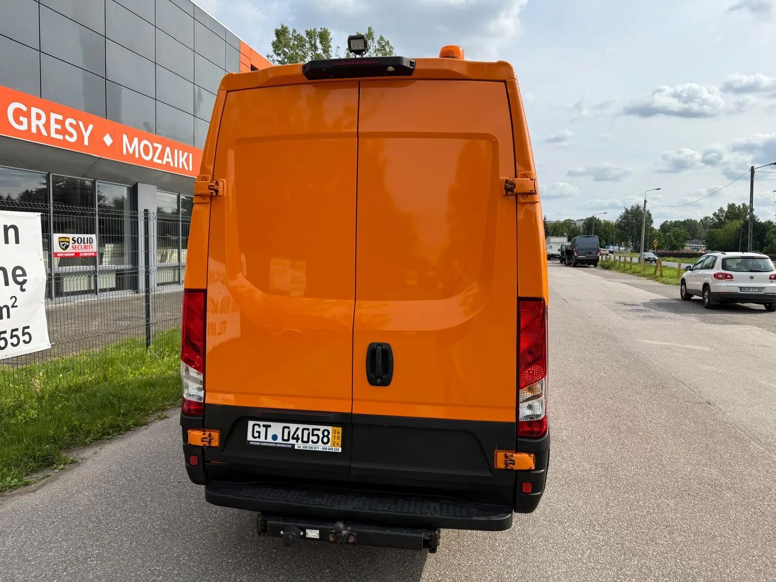 Iveco Daily 35S17, 3.0 170KM, L3H2, Automat HiMatic, Bardzo niski przebieg, Zadbany  Iveco Daily 35S17, 3.0 170KM, L3H2, Automat HiMatic, Niski przebieg