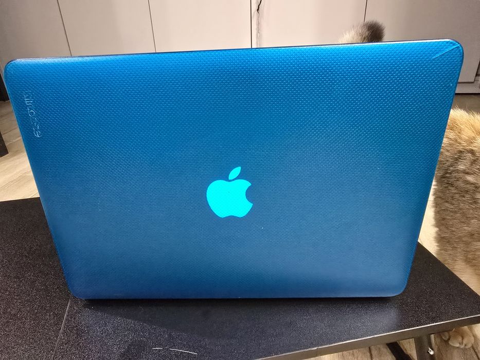 MacBook Air 13" [2015] • i5 • 4GB RAM • 120GB SSD • нормальна бата