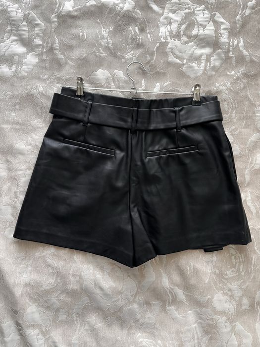 Шкіряні шорти Zara