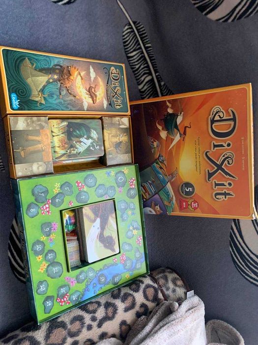 Настільна гра Dixit (діксіт) від ігромага українською + 2 доповнення