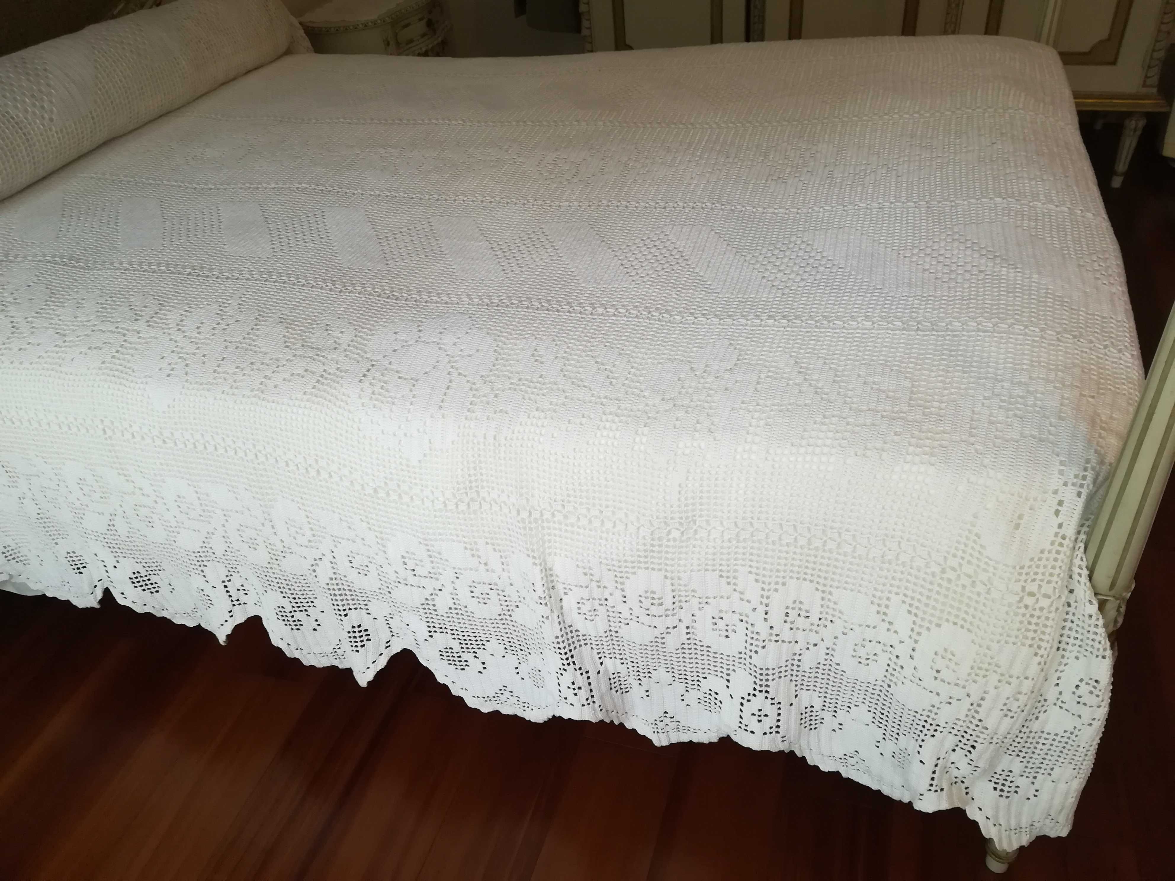 Colcha em crochet de cama de casal