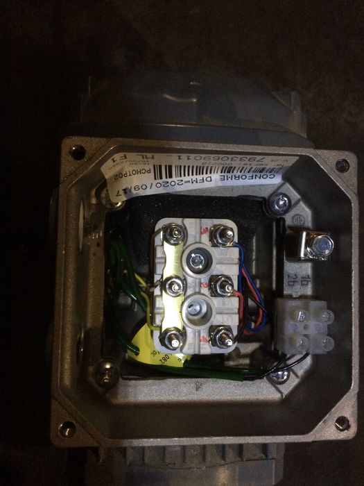 Мотор редуктор циліндричний