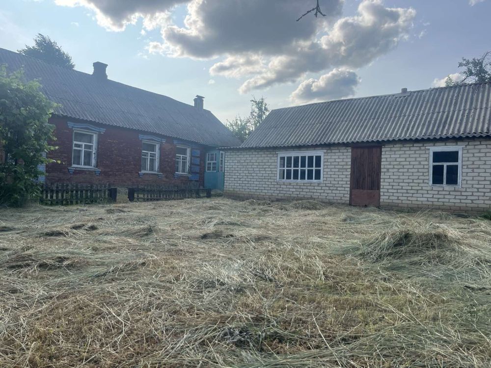 Продам добротный домик в Песочине