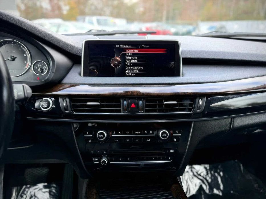 BMW X5 xDrive35i      2014