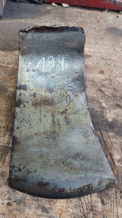 Szwedzka  siekiera  UF nr 194